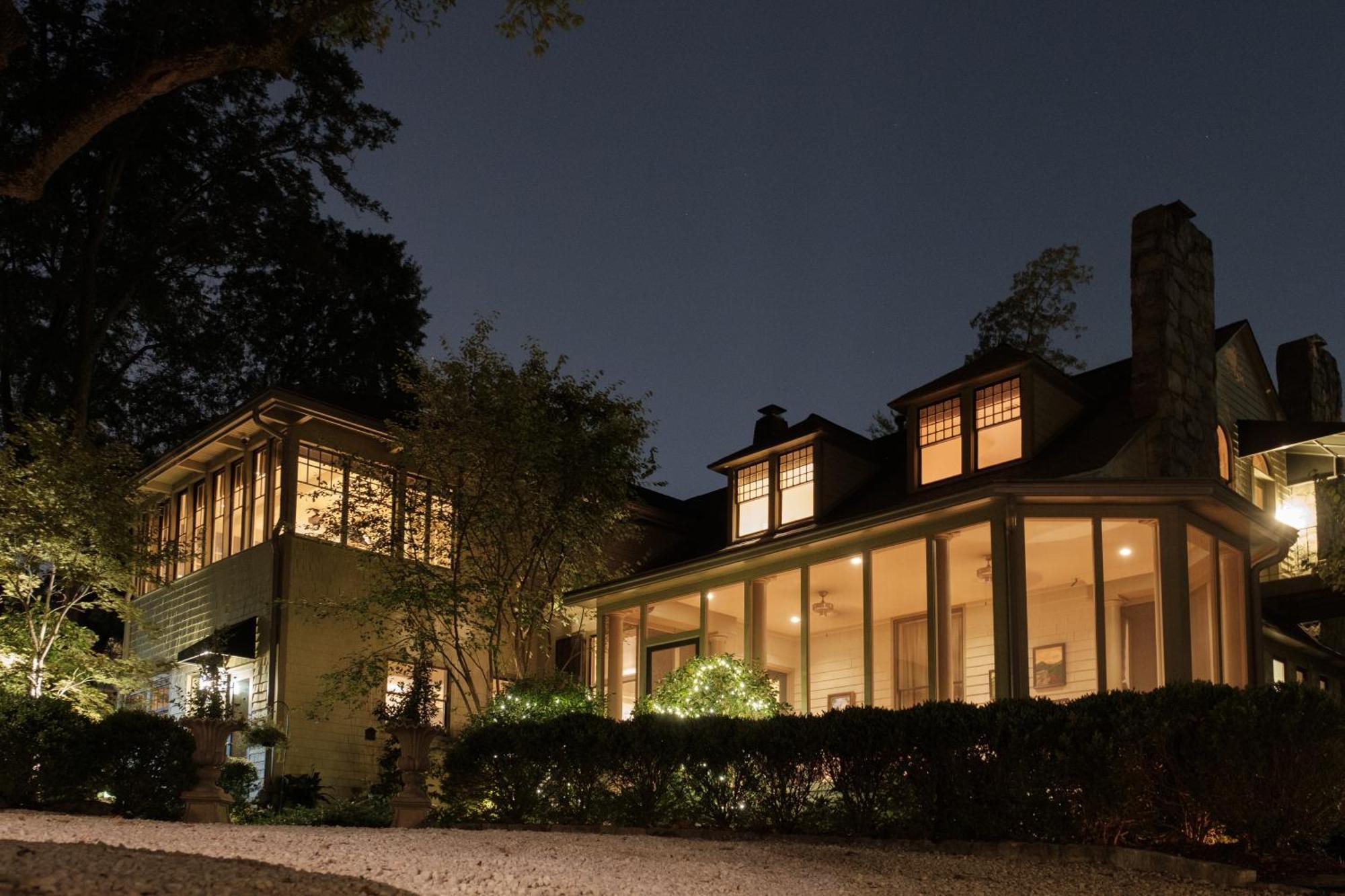 Stonehurst Place Bed & Breakfast Hotel Atlanta Exterior photo